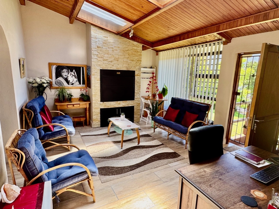 4 Bedroom Property for Sale in Denver Park Western Cape